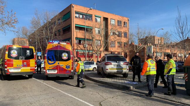 Un joven apuñalado y tres heridos graves en una reyerta multitudinaria en Aluche, Madrid