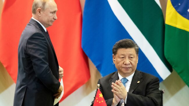 China marca distancias con Rusia: "Es un socio importante, no un aliado"