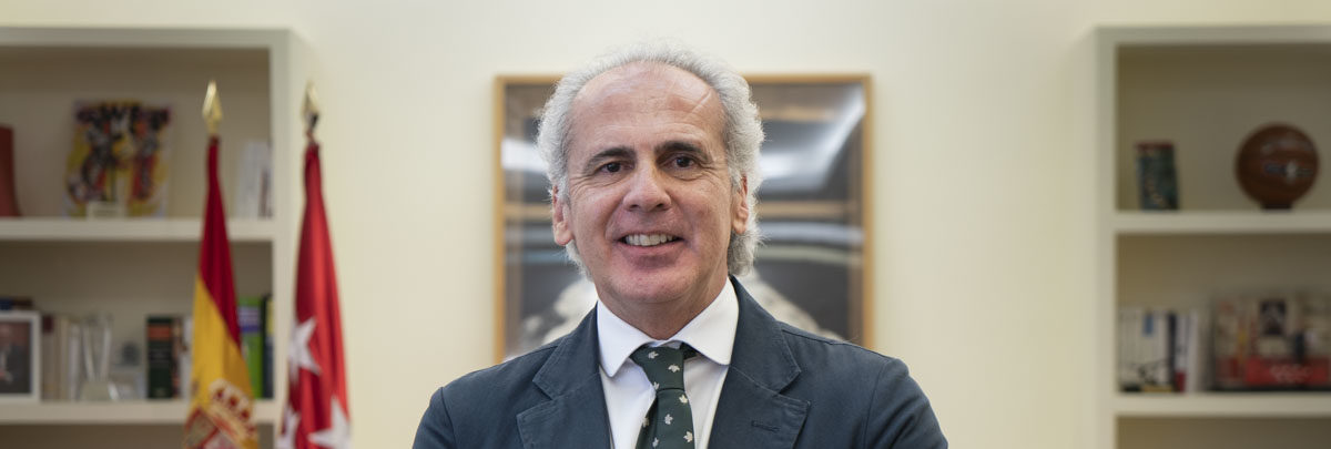 Enrique Ruiz Escudero: «No entendemos la lentitud del Gobierno ante la viruela del mono»