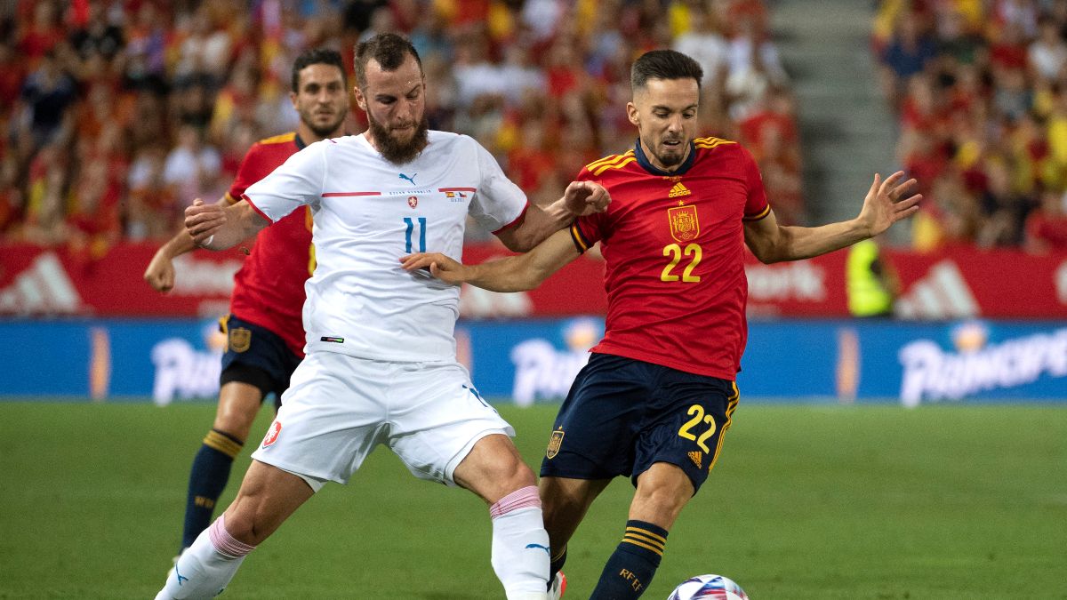 España se impone a la República Checa y se pone líder de grupo en la Liga de las Naciones