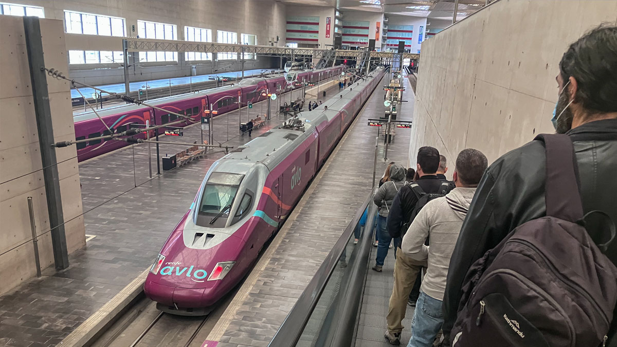 El transporte de viajeros en tren creció un 47,3% anual en el primer trimestre y el de mercancías lo hizo un 1,8%