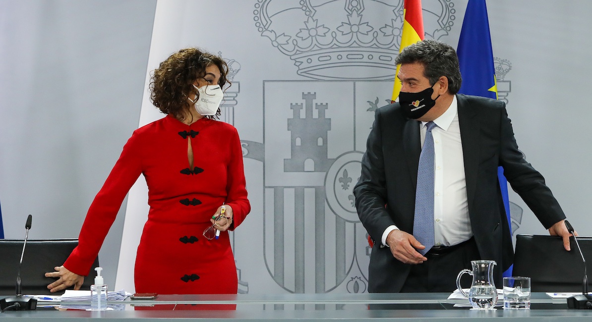Moncloa ultima medidas para 16 millones de votos: autónomos, pensionistas y funcionarios