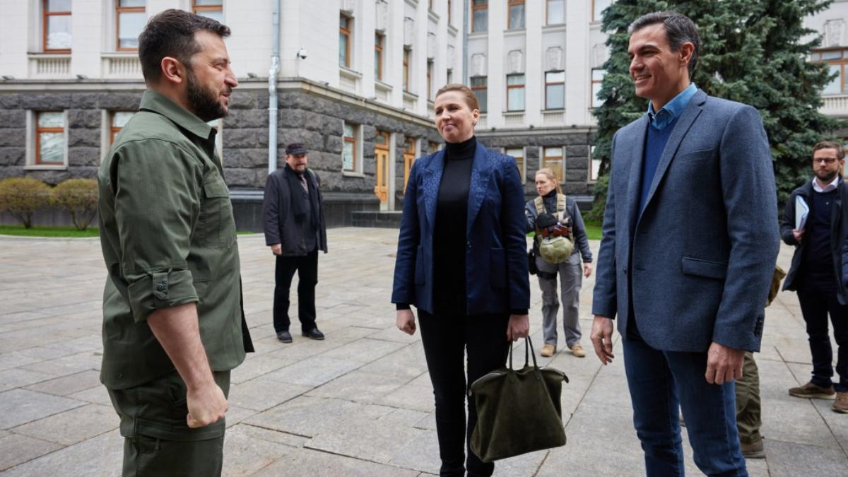 Sánchez da largas a Zelenski con los tanques ‘Leopard’: tardarán meses en estar listos