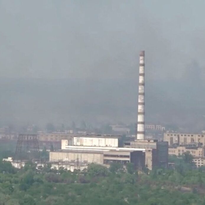 Los prorrusos de Lugansk anuncian el bloqueo de la planta química de Azot en Severodonetsk