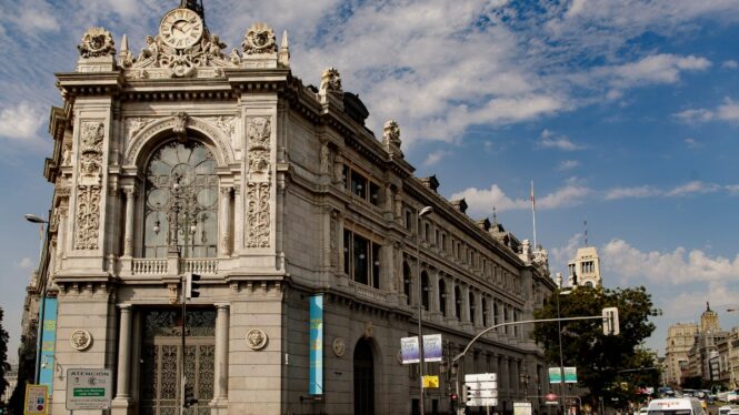 Por qué soportamos a los banqueros, a pesar de ser los profesionales más impopulares