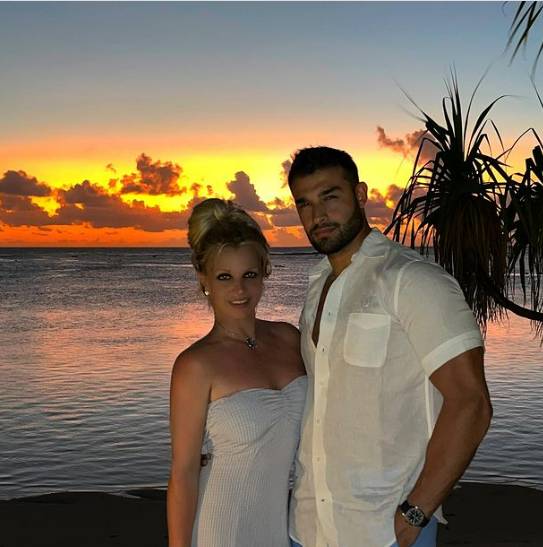 Britney Spears se casa con Sam Asghari (y su exmarido intenta boicotear la boda)