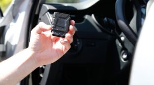 La caja negra del coche, cómo funciona este nuevo dispositivo obligatorio desde ya