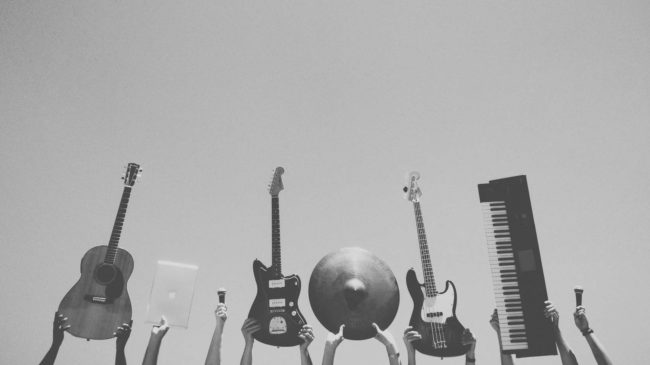 ¿Cómo cambia nuestro cerebro la práctica musical?