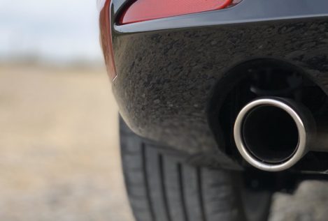 La Unión Europea acuerda prohibir la venta de coches contaminantes a partir de 2035