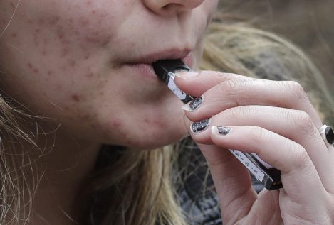 La UE propone prohibir las cápsulas de tabaco con sabores para cigarrillos electrónicos