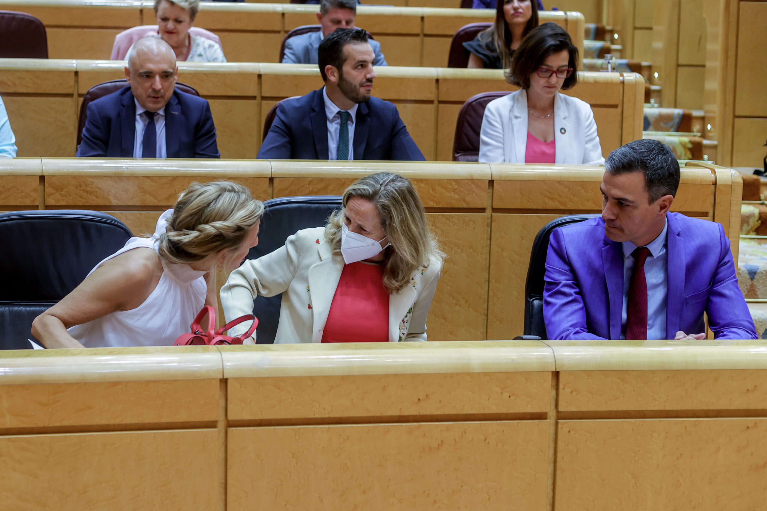 El Gobierno sumará al menos 10.000 millones al gasto público con las nuevas medidas anticrisis