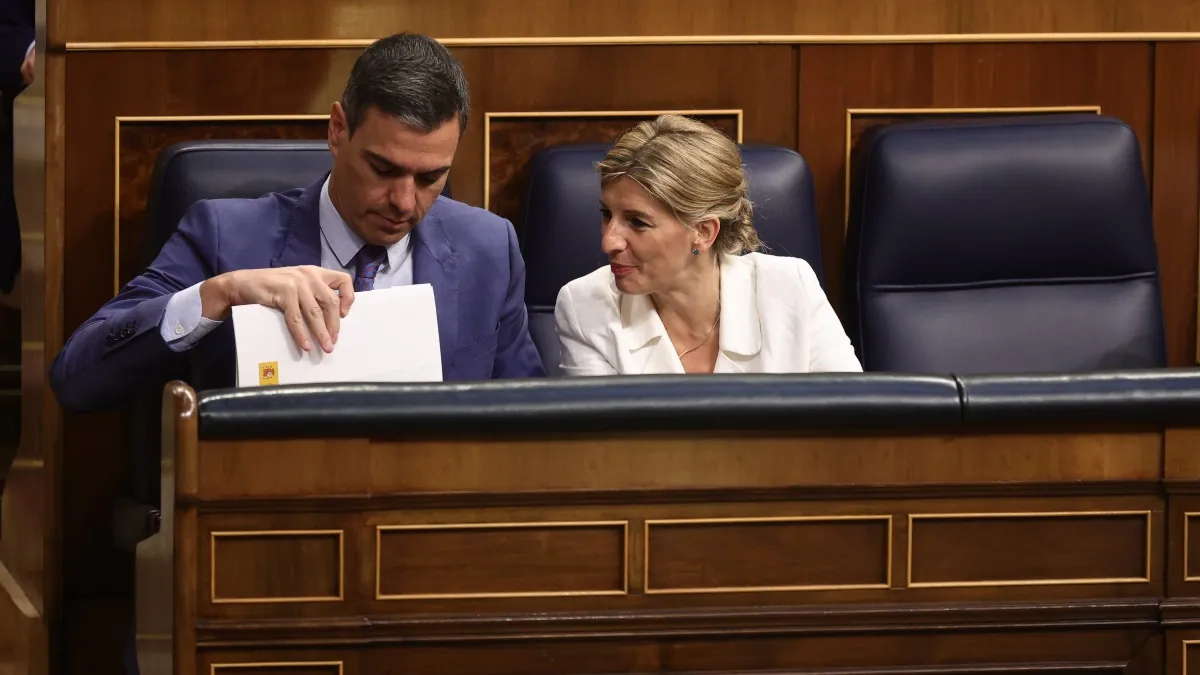 Yolanda Díaz reta a la CEOE al entender que la patronal ha girado hacia el PP de Feijóo
