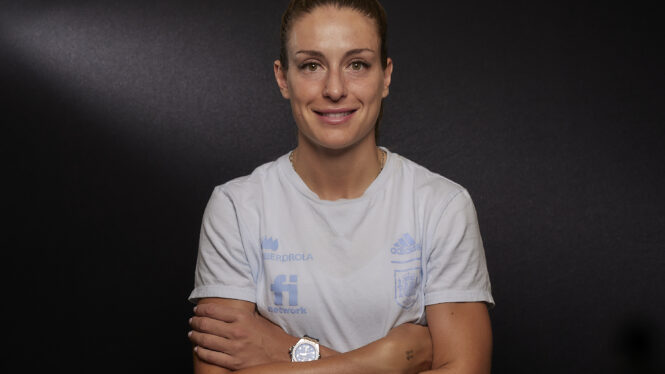 Alexia Putellas: «Vienen dos o tres años años muy ilusionantes con la selección»
