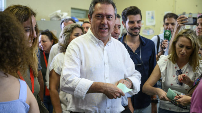 Espadas se compromete a liderar los próximos «cuatro años» una oposición «útil»