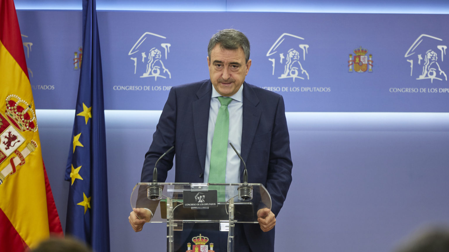 El PNV admite que el asalto del Gobierno a Indra pone en riesgo el control vasco de ITP Aero