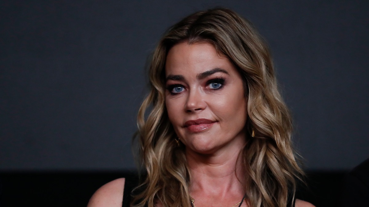 Denise Richards sigue los pasos de su hija (de 18 años) y se abre una cuenta en OnlyFans
