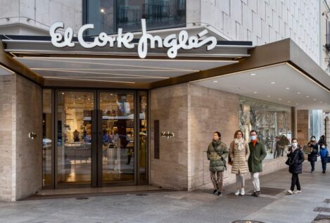 Los trabajadores de El Corte Inglés tendrán diez horas para cursos de preparación al parto