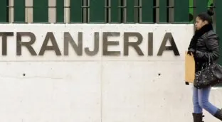 El nuevo sistema de expedición de documentos a extranjeros costará 14 millones de euros