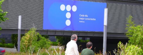 Telefónica y Vodafone eligen a sus proveedores de 5G 'real' con Ericsson y Nokia como favoritos