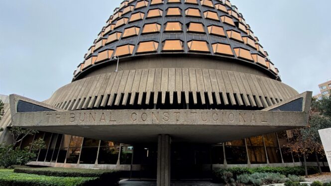 El Gobierno impulsa una reforma para forzar una mayoría progresista en el Constitucional