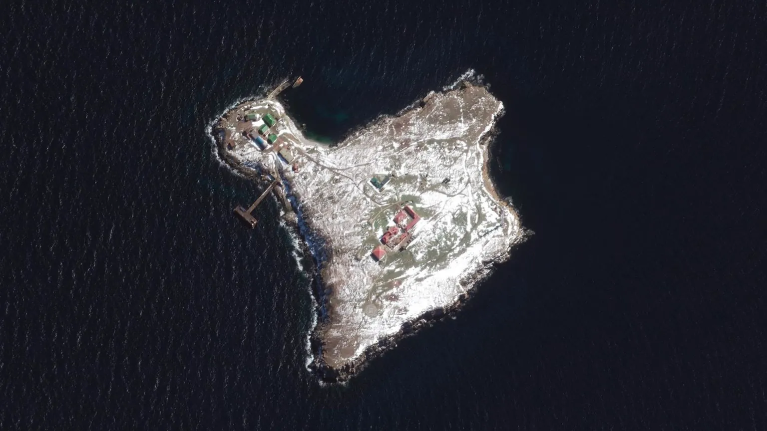 Rusia abandona la isla de las Serpientes