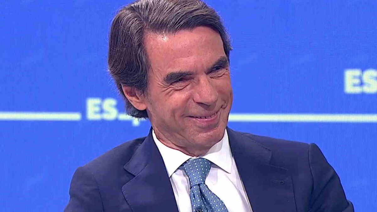 Aznar carga duramente contra Sánchez: «El único proyecto de Sánchez es personal, está condenado a la extinción»