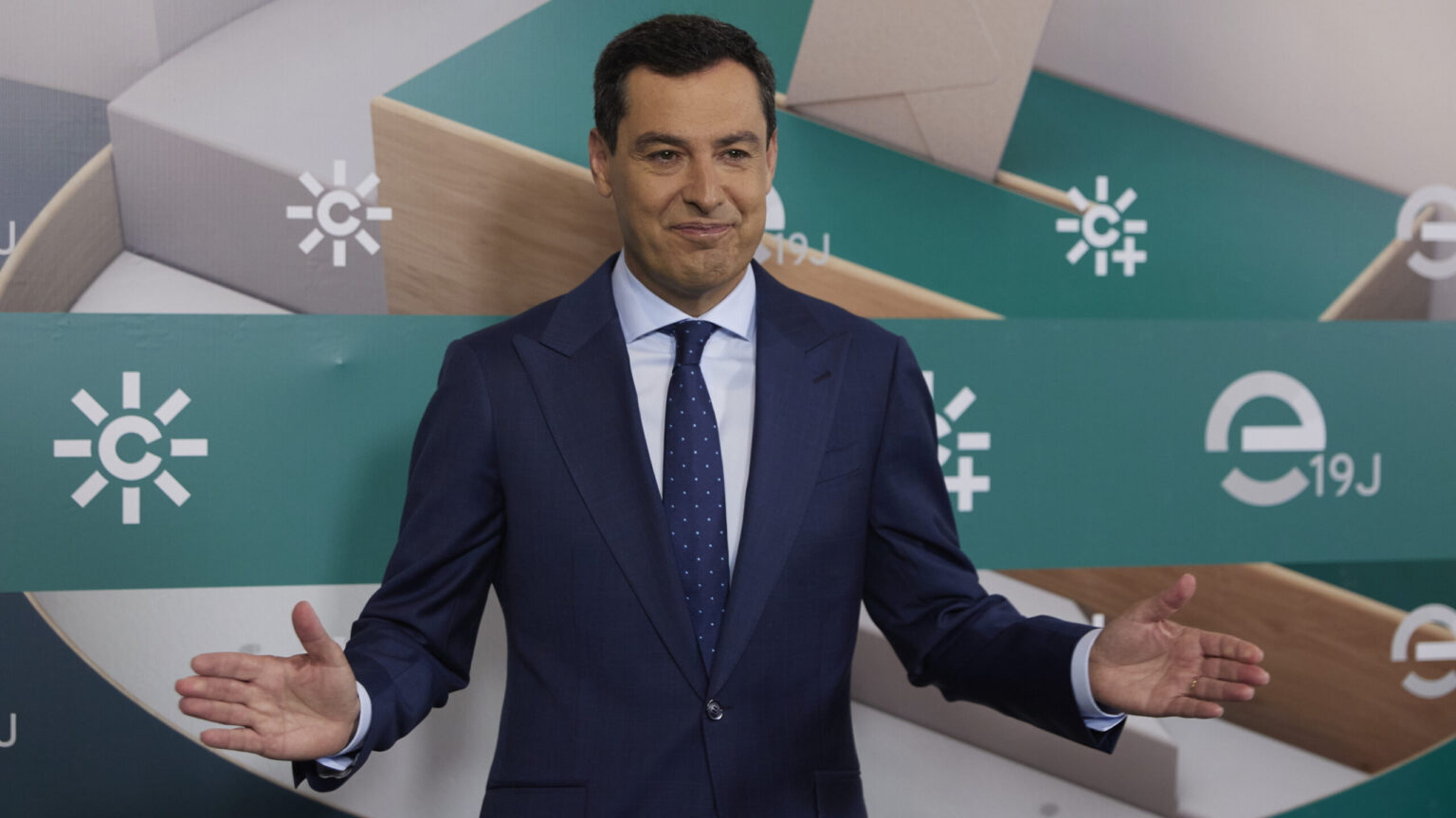 El PCE exige al Gobierno que actúe contra Juanma Moreno por ‘suprimir’ Igualdad