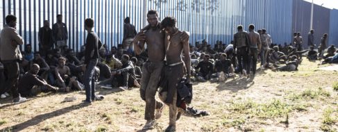 Las pateras en Canarias y los saltos en Melilla revelan el fracaso de la distensión con Rabat
