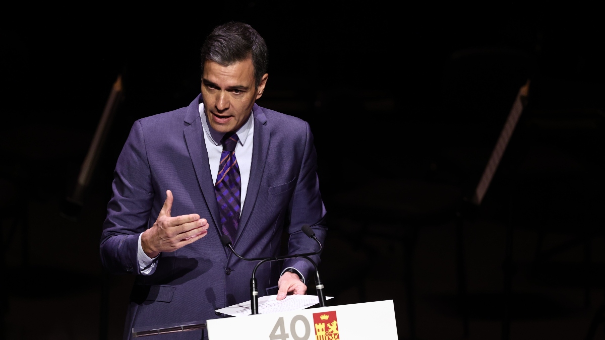 El Gobierno invierte en las regiones del PP 26 euros más por persona que en las del PSOE