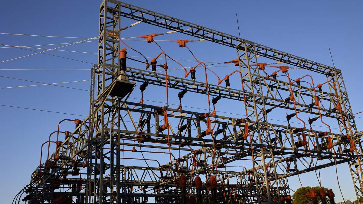 La luz bajará este domingo un 21%, hasta los 168,86 euros/MWh