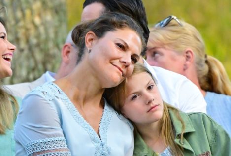 Amor de madre: cuando las 'royals' (como Letizia) sacan a relucir su lado maternal