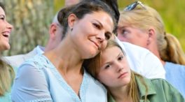 Amor de madre: cuando las 'royals' (como Letizia) sacan a relucir su lado maternal