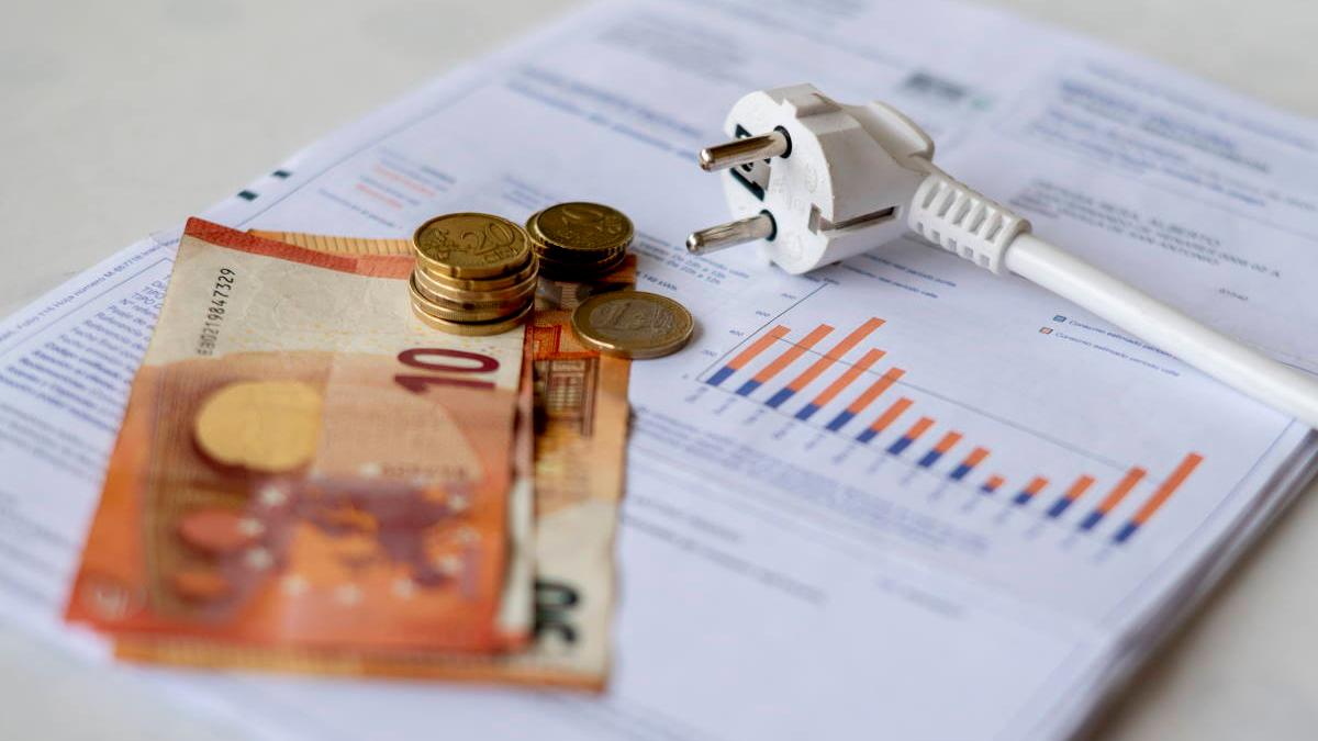 El precio de la luz sube un 2% este lunes: por encima de 250 euros por tercer día consecutivo