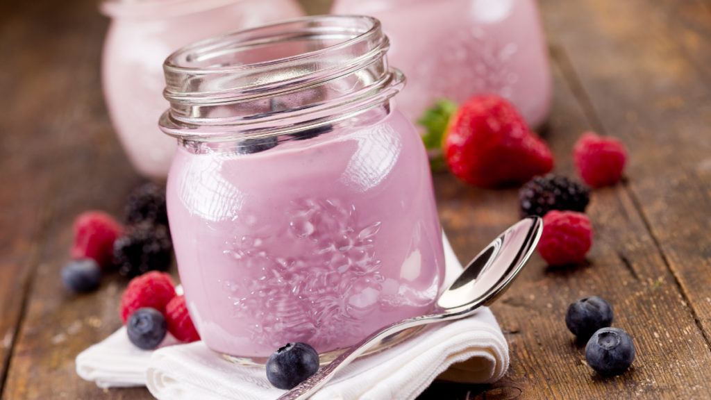 beneficios de comer tomar lacteos en verano leche queso yogur