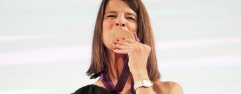 Ruth Beitia recibe la medalla de bronce de los Juegos Olímpicos de Londres 2012