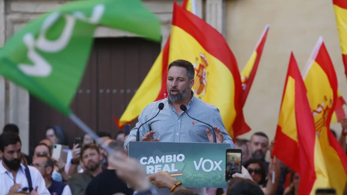 Vox se plantea afianzar su giro ‘lepenista’ para distanciarse del PP tras el fiasco de Andalucía