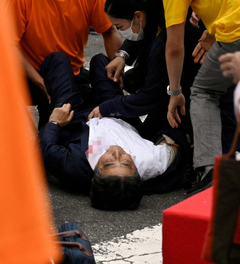 El atentado que ha acabado con la vida del ex primer ministro japonés Shinzo Abe, en imágenes