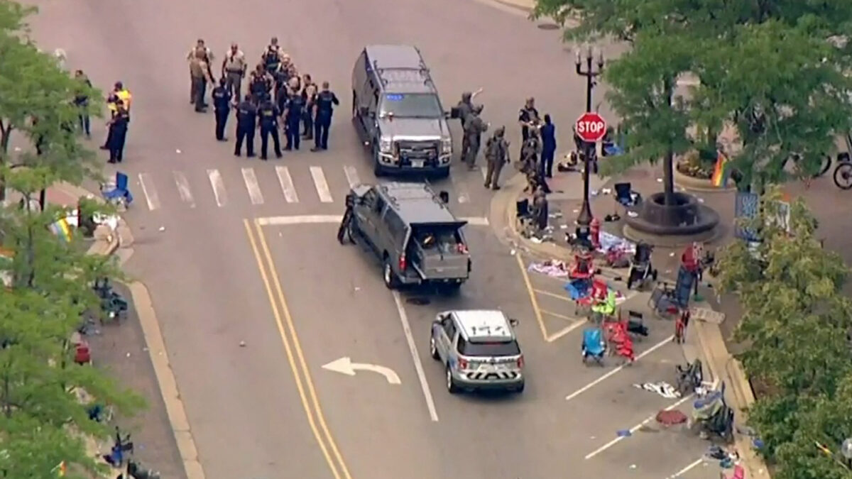 Al menos seis muertos y varios heridos en un tiroteo en Illinois (EEUU) durante un desfile