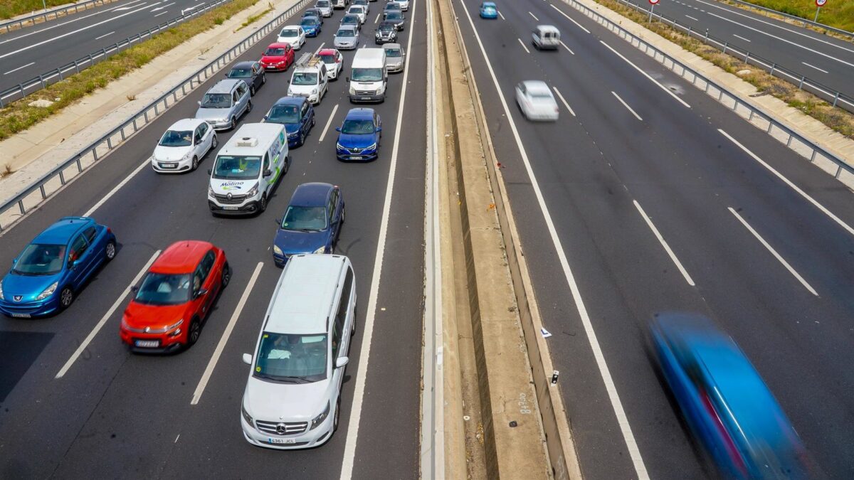 La DGT prevé 4,5 millones de desplazamientos para la primera operación salida del verano