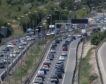 Varios accidentes en toda España complican la ‘Operación salida’, que ya deja un fallecido