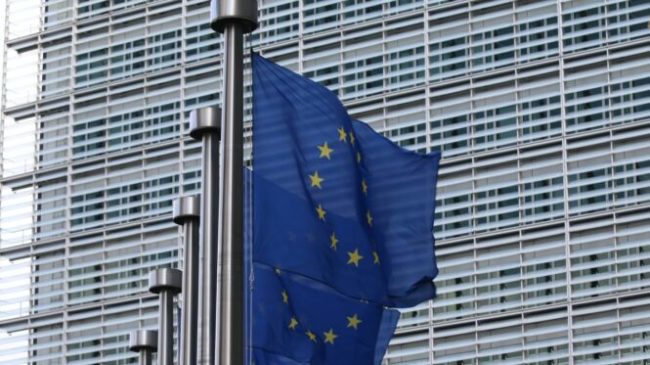La UE propone desbloquear fondos de bancos rusos para impulsar el comercio alimentario
