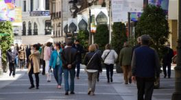 Una familia soporta 1.700 euros más de gasto al mes en una gran ciudad que en la 'España vacía'