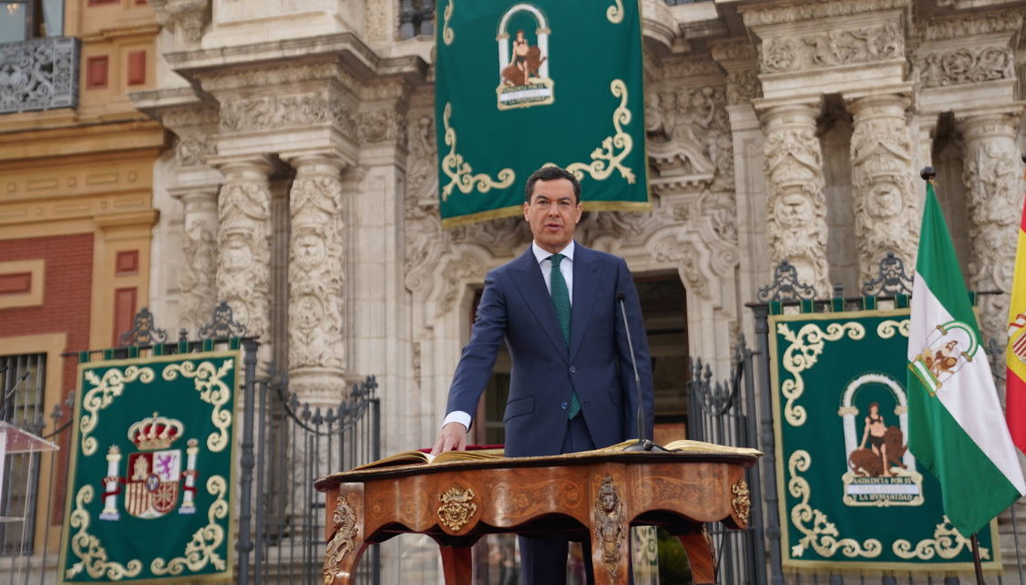 Un Juanma Moreno consolidado toma posesión como presidente de la Junta de Andalucía