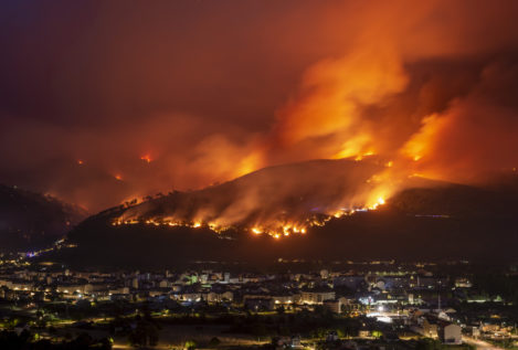 España, asolada por los incendios en una jornada más de lucha contra el fuego