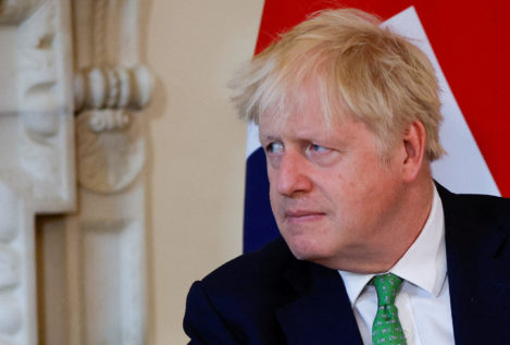 Boris Johnson se aferra al poder y nombra a dos nuevos ministros para cerrar la crisis