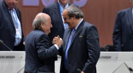 La Justicia suiza absuelve a Blatter y a Platini y descarta corruptela en los pagos entre ambos