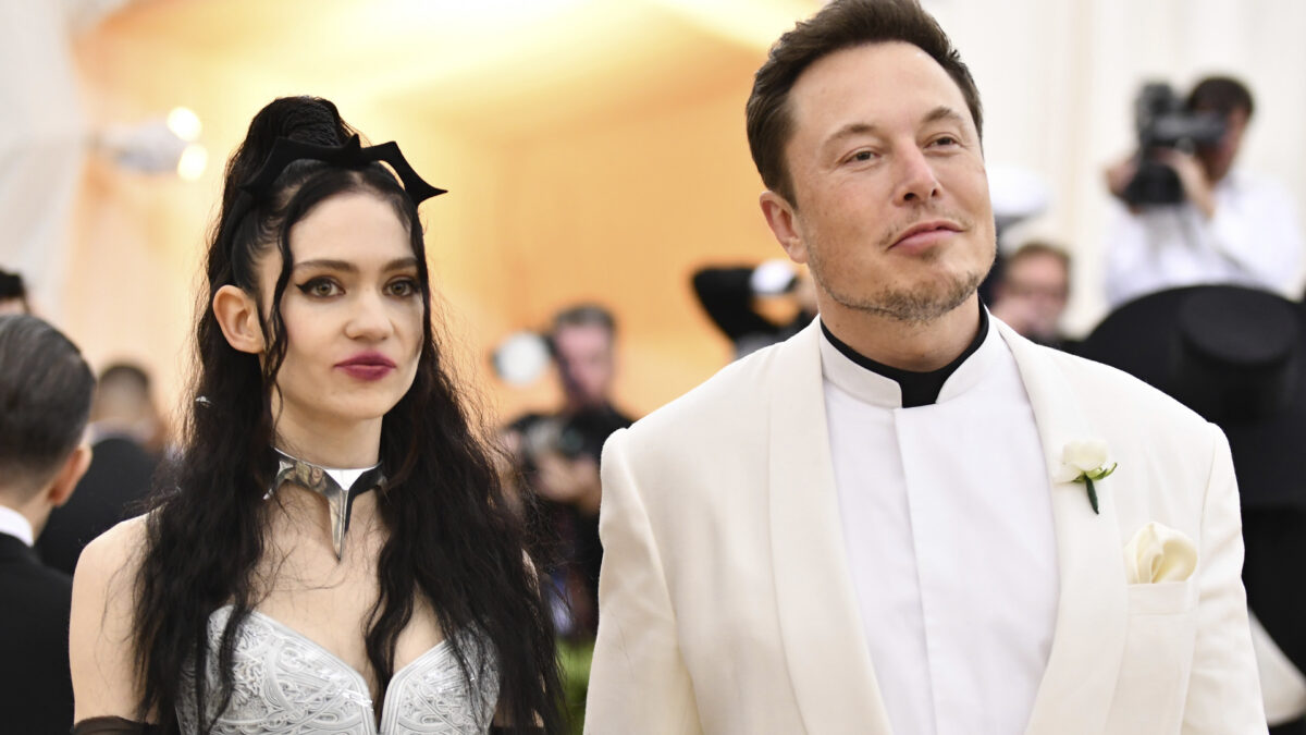 Elon Musk fue padre de gemelos con una empleada suya (¿lo sabía su novia?)