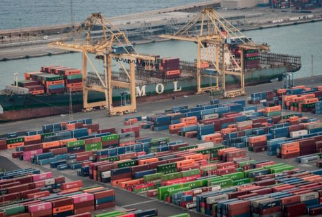 Los estibadores de Barcelona no permitirán la actividad de buques con material bélico