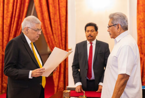 El primer ministro de Sri Lanka, presidente interino ante la huida de Rajapaksa
