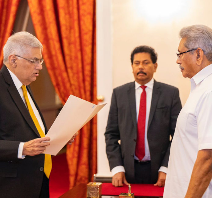 El primer ministro de Sri Lanka, presidente interino ante la huida de Rajapaksa